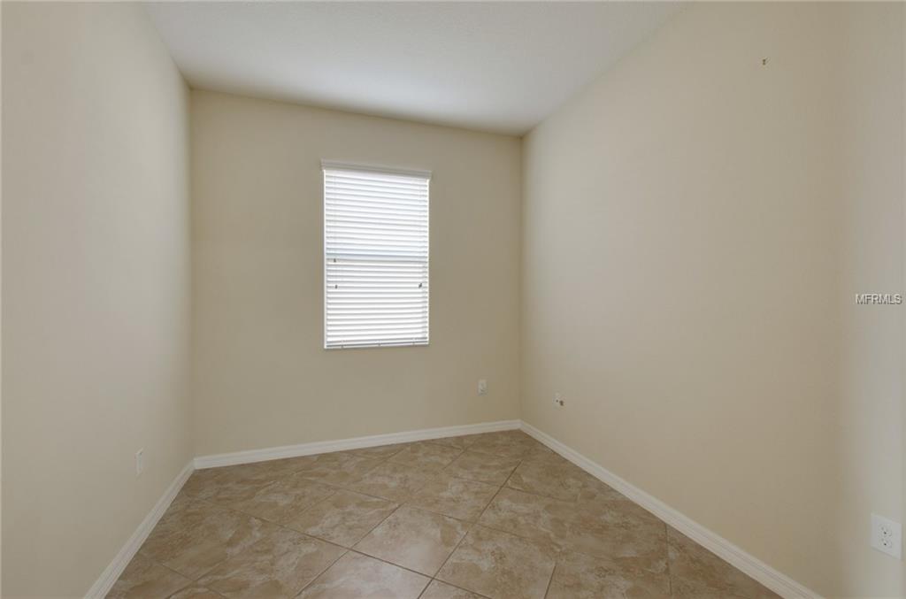 916 MEADOW GLADE DRIVE, RUSKIN, Florida 33570, 3 Bedrooms Bedrooms, 7 Rooms Rooms,3 BathroomsBathrooms,Residential,For sale,MEADOW GLADE,T2927404