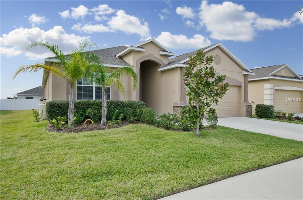 916 MEADOW GLADE DRIVE, RUSKIN, Florida 33570, 3 Bedrooms Bedrooms, 7 Rooms Rooms,3 BathroomsBathrooms,Residential,For sale,MEADOW GLADE,T2927404