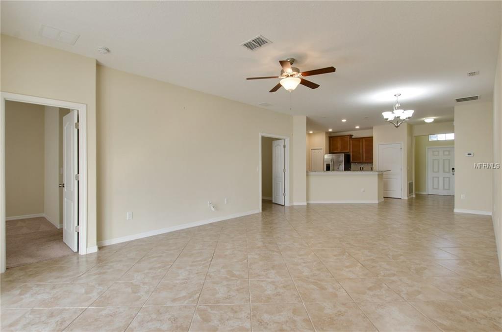 916 MEADOW GLADE DRIVE, RUSKIN, Florida 33570, 3 Bedrooms Bedrooms, 7 Rooms Rooms,3 BathroomsBathrooms,Residential,For sale,MEADOW GLADE,T2927404