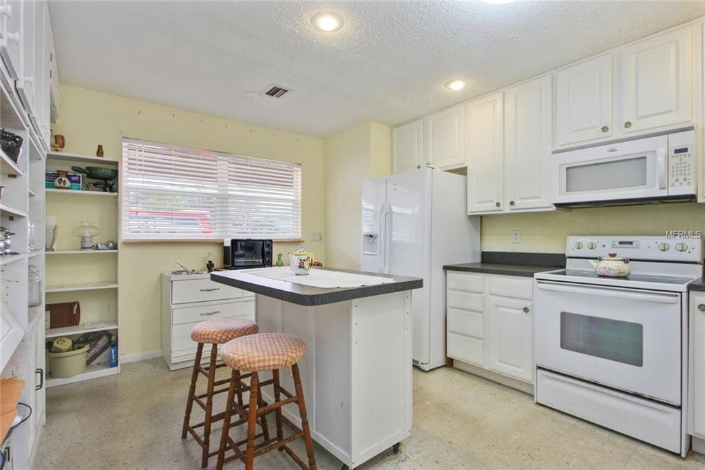 9306 CHASE STREET, SPRING HILL, Florida 34606, 3 Bedrooms Bedrooms, 7 Rooms Rooms,2 BathroomsBathrooms,Residential,For sale,CHASE,T2928565