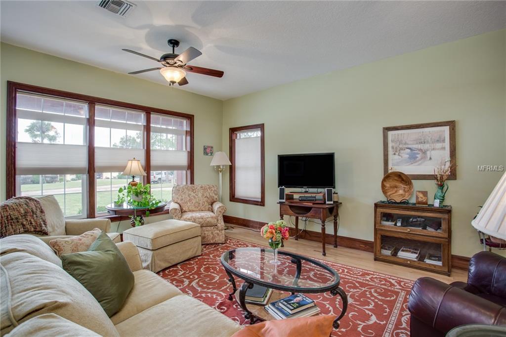 40636 PLYMOUTH CIRCLE, UMATILLA, Florida 32784, 4 Bedrooms Bedrooms, 9 Rooms Rooms,4 BathroomsBathrooms,Residential,For sale,PLYMOUTH,G4849621