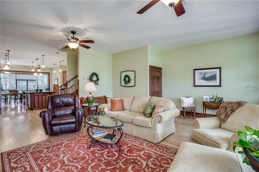 40636 PLYMOUTH CIRCLE, UMATILLA, Florida 32784, 4 Bedrooms Bedrooms, 9 Rooms Rooms,4 BathroomsBathrooms,Residential,For sale,PLYMOUTH,G4849621