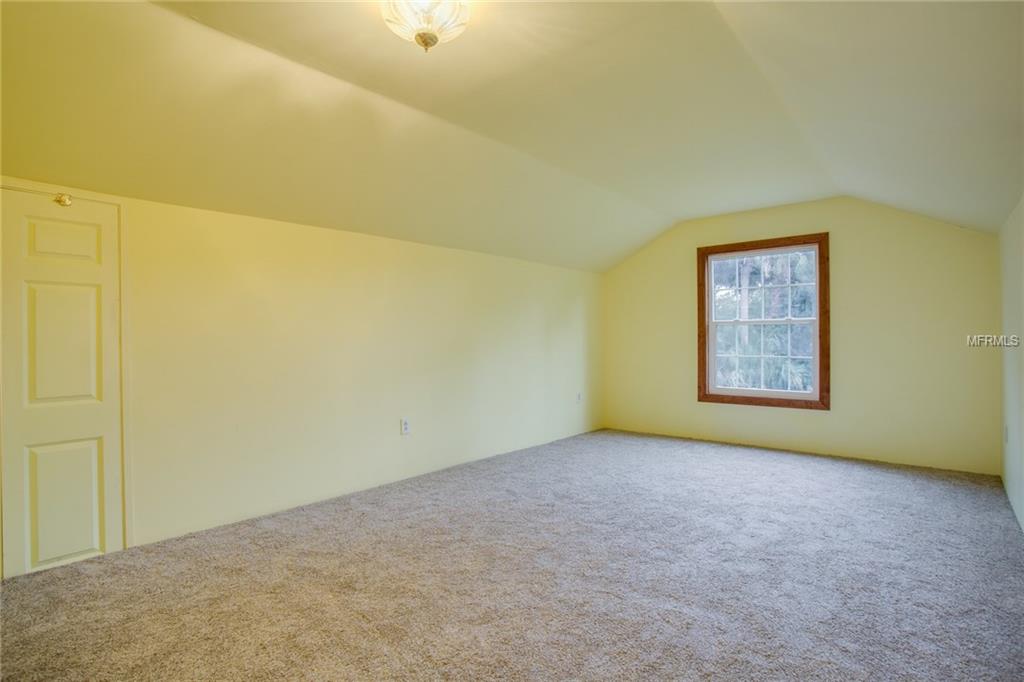 40636 PLYMOUTH CIRCLE, UMATILLA, Florida 32784, 4 Bedrooms Bedrooms, 9 Rooms Rooms,4 BathroomsBathrooms,Residential,For sale,PLYMOUTH,G4849621