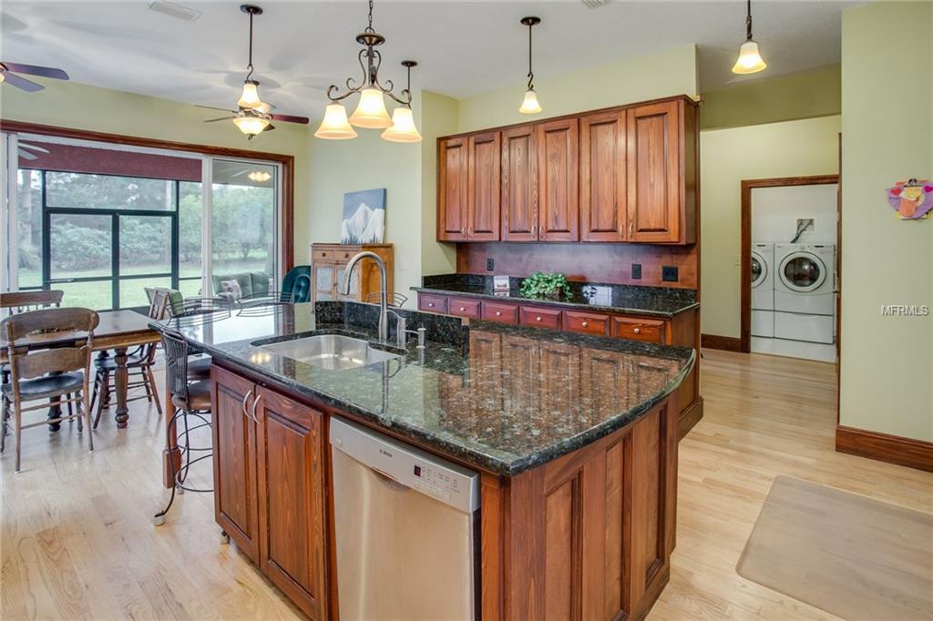 40636 PLYMOUTH CIRCLE, UMATILLA, Florida 32784, 4 Bedrooms Bedrooms, 9 Rooms Rooms,4 BathroomsBathrooms,Residential,For sale,PLYMOUTH,G4849621