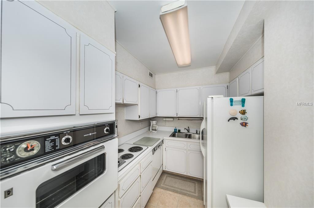 31 ISLAND WAY, CLEARWATER BEACH, Florida 33767, 1 Bedroom Bedrooms, 3 Rooms Rooms,1 BathroomBathrooms,Residential,For sale,ISLAND,U7844630