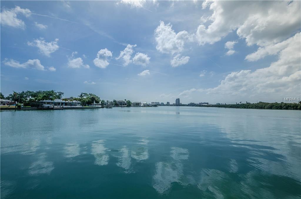 31 ISLAND WAY, CLEARWATER BEACH, Florida 33767, 1 Bedroom Bedrooms, 3 Rooms Rooms,1 BathroomBathrooms,Residential,For sale,ISLAND,U7844630