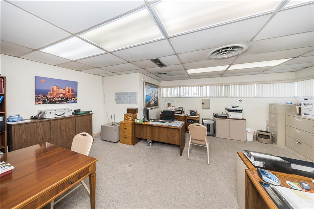 31 ISLAND WAY, CLEARWATER BEACH, Florida 33767, 1 Bedroom Bedrooms, 3 Rooms Rooms,1 BathroomBathrooms,Residential,For sale,ISLAND,U7844630