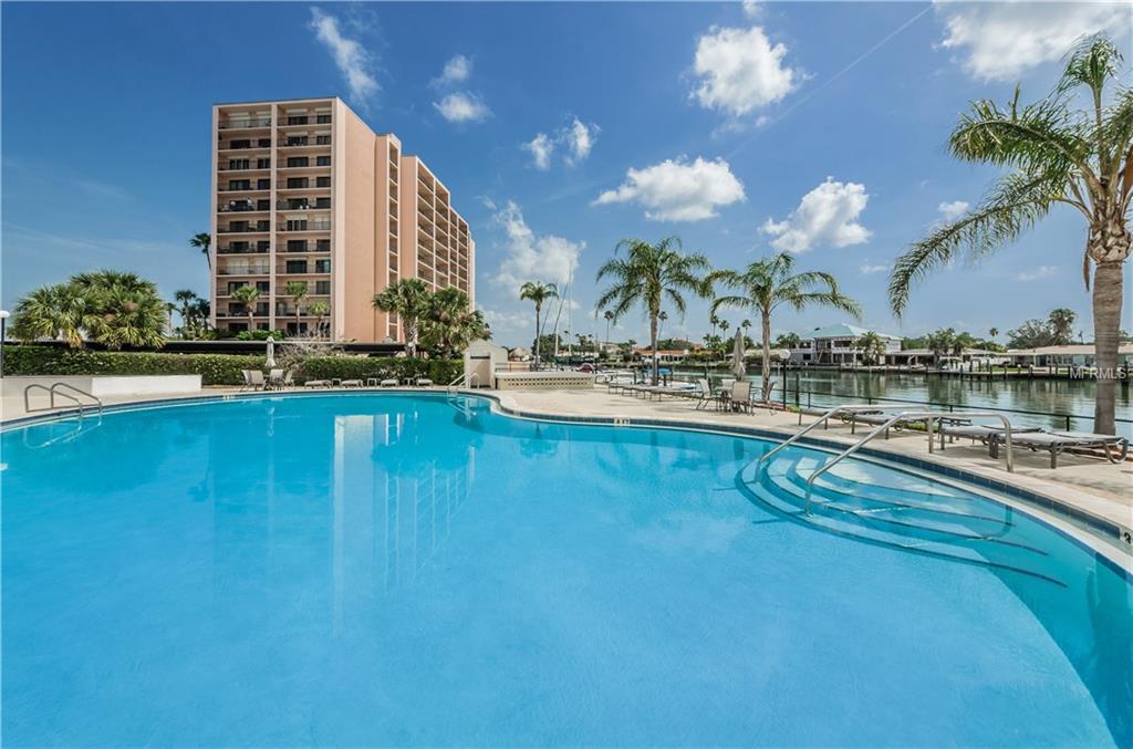 31 ISLAND WAY, CLEARWATER BEACH, Florida 33767, 1 Bedroom Bedrooms, 3 Rooms Rooms,1 BathroomBathrooms,Residential,For sale,ISLAND,U7844630