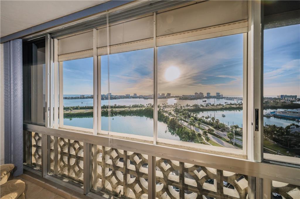 31 ISLAND WAY, CLEARWATER BEACH, Florida 33767, 1 Bedroom Bedrooms, 3 Rooms Rooms,1 BathroomBathrooms,Residential,For sale,ISLAND,U7844630