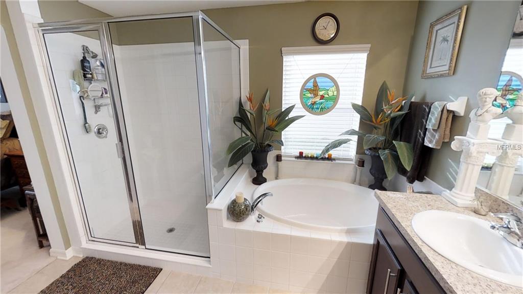 5822 OAK MILL TERRACE, PALMETTO, Florida 34221, 3 Bedrooms Bedrooms, 3 Rooms Rooms,2 BathroomsBathrooms,Residential,For sale,OAK MILL,A4209617