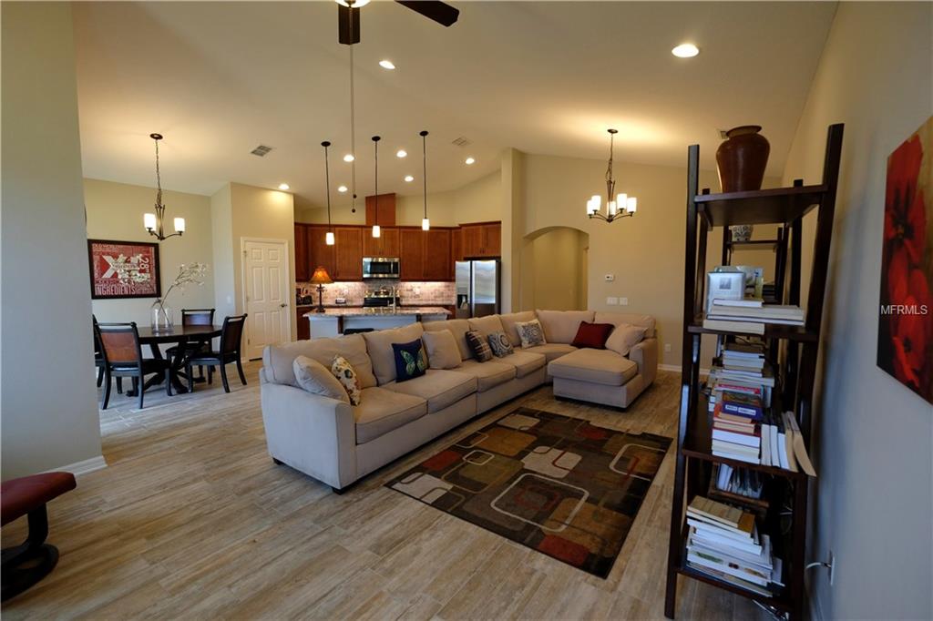 19503 SEA MYRTLE WAY, TAMPA, Florida 33647, 3 Bedrooms Bedrooms, 8 Rooms Rooms,2 BathroomsBathrooms,Residential,For sale,SEA MYRTLE,T2928437