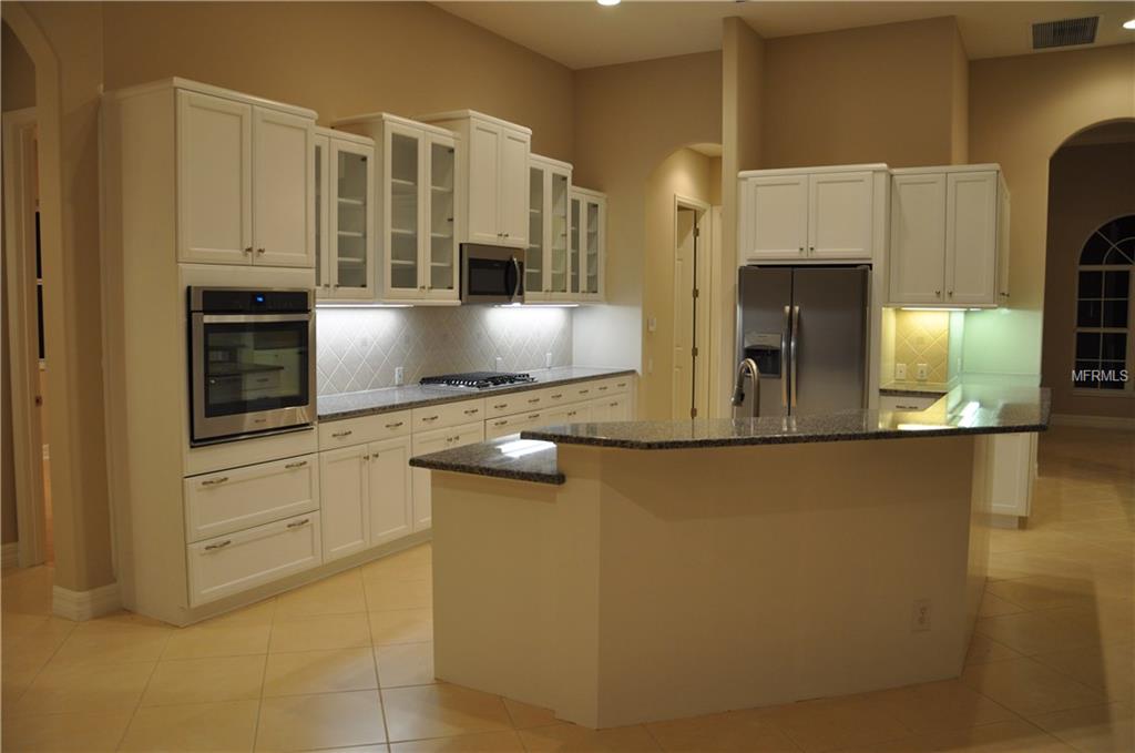 8122 LONE TREE GLEN LAKEWOOD RANCH, Florida 34202, 4 Bedrooms Bedrooms, 8 Rooms Rooms,3 BathroomsBathrooms,Residential,For sale,LONE TREE,A4210098