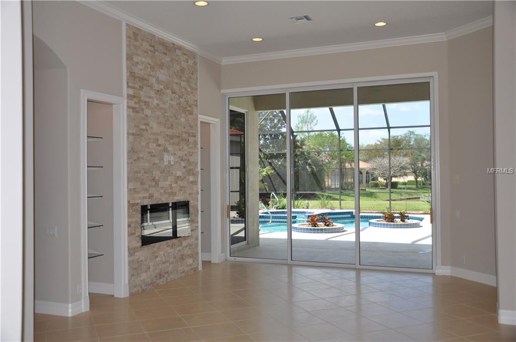 8122 LONE TREE GLEN LAKEWOOD RANCH, Florida 34202, 4 Bedrooms Bedrooms, 8 Rooms Rooms,3 BathroomsBathrooms,Residential,For sale,LONE TREE,A4210098