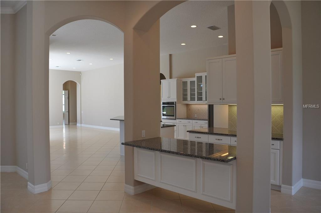 8122 LONE TREE GLEN LAKEWOOD RANCH, Florida 34202, 4 Bedrooms Bedrooms, 8 Rooms Rooms,3 BathroomsBathrooms,Residential,For sale,LONE TREE,A4210098