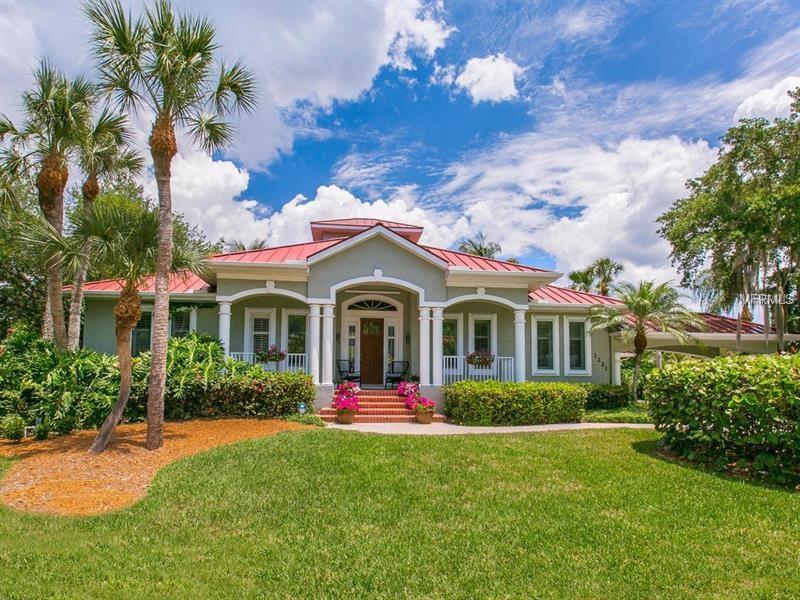 1221 OYSTER COVE DRIVE, SARASOTA, Florida 34242, 3 Bedrooms Bedrooms, 7 Rooms Rooms,2 BathroomsBathrooms,Residential,For sale,OYSTER COVE,A4202030