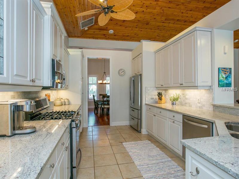 1221 OYSTER COVE DRIVE, SARASOTA, Florida 34242, 3 Bedrooms Bedrooms, 7 Rooms Rooms,2 BathroomsBathrooms,Residential,For sale,OYSTER COVE,A4202030