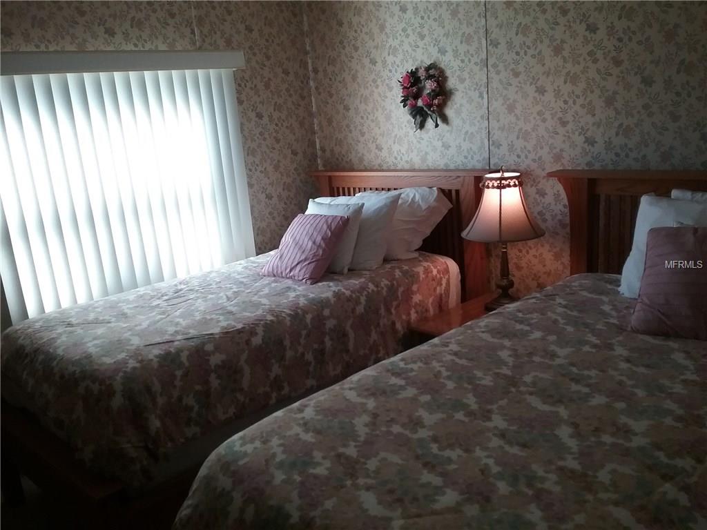 8442 CASTLE GARDEN ROAD, PALMETTO, Florida 34221, 2 Bedrooms Bedrooms, 4 Rooms Rooms,2 BathroomsBathrooms,Residential,For sale,CASTLE GARDEN,A4203239