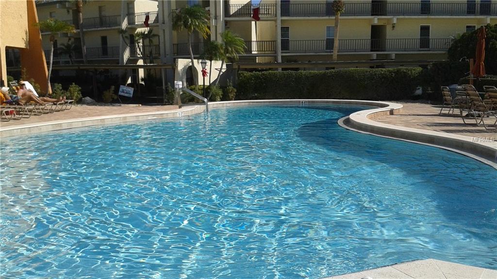 225 COUNTRY CLUB DRIVE, LARGO, Florida 33771, 2 Bedrooms Bedrooms, 4 Rooms Rooms,2 BathroomsBathrooms,Residential,For sale,COUNTRY CLUB,U7843242