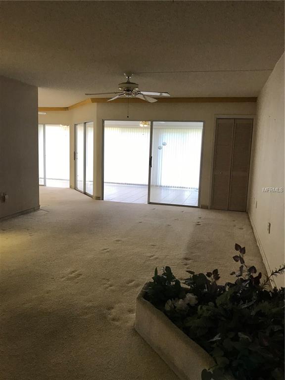 225 COUNTRY CLUB DRIVE, LARGO, Florida 33771, 2 Bedrooms Bedrooms, 4 Rooms Rooms,2 BathroomsBathrooms,Residential,For sale,COUNTRY CLUB,U7843242