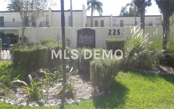 225 COUNTRY CLUB DRIVE, LARGO, Florida 33771, 2 Bedrooms Bedrooms, 4 Rooms Rooms,2 BathroomsBathrooms,Residential,For sale,COUNTRY CLUB,U7843242