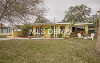 2447 BAYWOOD DRIVE E, DUNEDIN, Florida 34698, 2 Bedrooms Bedrooms, 3 Rooms Rooms,1 BathroomBathrooms,Residential,For sale,BAYWOOD,U7844634