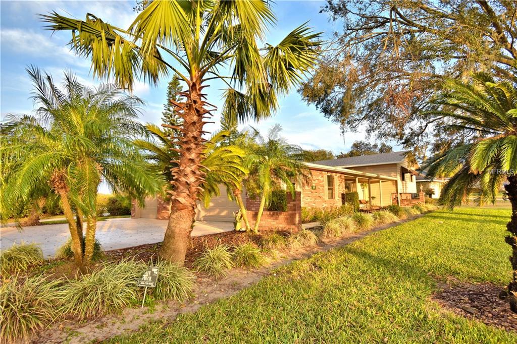 501 HILLSIDE DRIVE, AUBURNDALE, Florida 33823, 4 Bedrooms Bedrooms, 7 Rooms Rooms,3 BathroomsBathrooms,Residential,For sale,HILLSIDE,P4718757