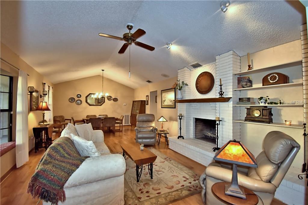 501 HILLSIDE DRIVE, AUBURNDALE, Florida 33823, 4 Bedrooms Bedrooms, 7 Rooms Rooms,3 BathroomsBathrooms,Residential,For sale,HILLSIDE,P4718757