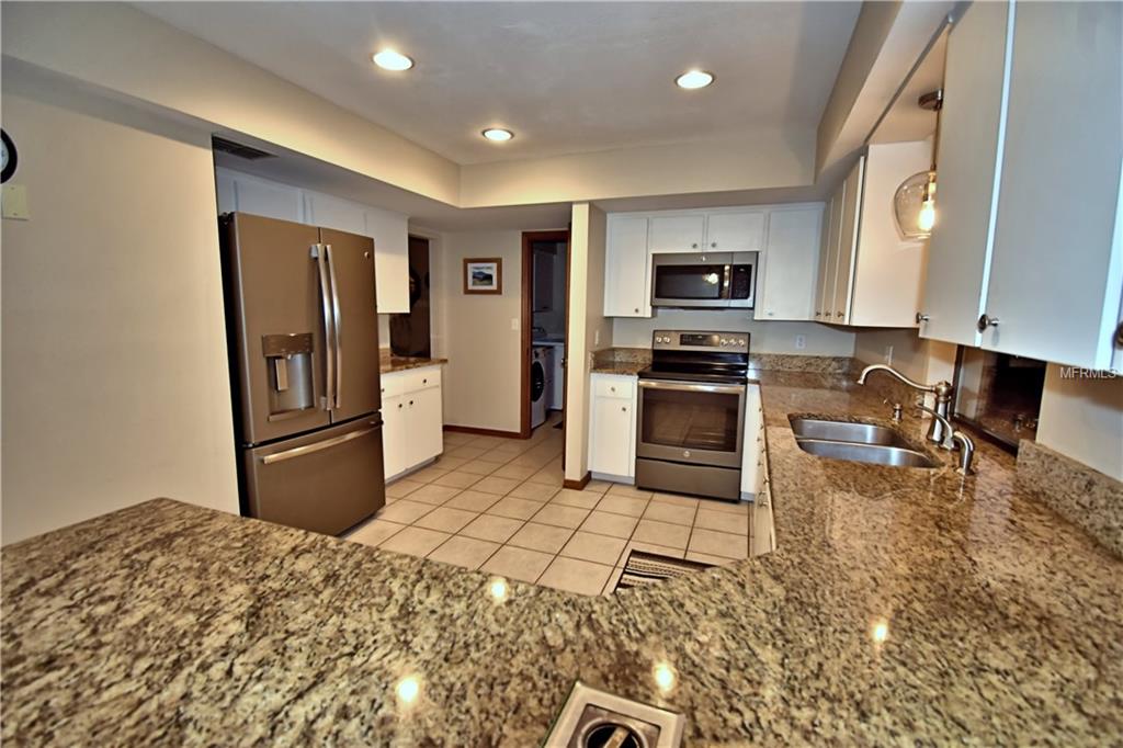 501 HILLSIDE DRIVE, AUBURNDALE, Florida 33823, 4 Bedrooms Bedrooms, 7 Rooms Rooms,3 BathroomsBathrooms,Residential,For sale,HILLSIDE,P4718757