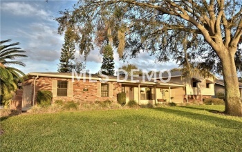 501 HILLSIDE DRIVE, AUBURNDALE, Florida 33823, 4 Bedrooms Bedrooms, 7 Rooms Rooms,3 BathroomsBathrooms,Residential,For sale,HILLSIDE,P4718757