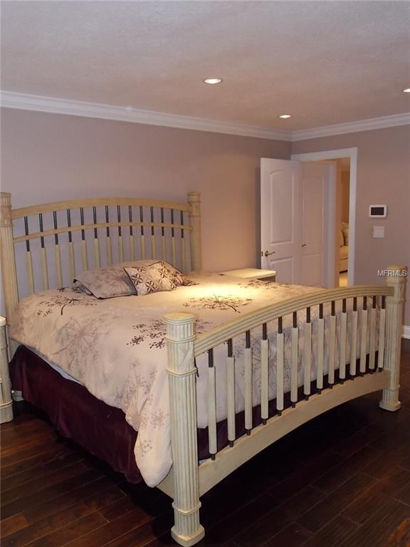 8123 N MANHATTAN AVENUE TAMPA, Florida 33614, 4 Bedrooms Bedrooms, 9 Rooms Rooms,2 BathroomsBathrooms,Residential,For sale,MANHATTAN,T2925533