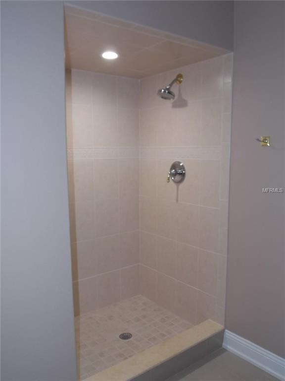 8123 N MANHATTAN AVENUE TAMPA, Florida 33614, 4 Bedrooms Bedrooms, 9 Rooms Rooms,2 BathroomsBathrooms,Residential,For sale,MANHATTAN,T2925533