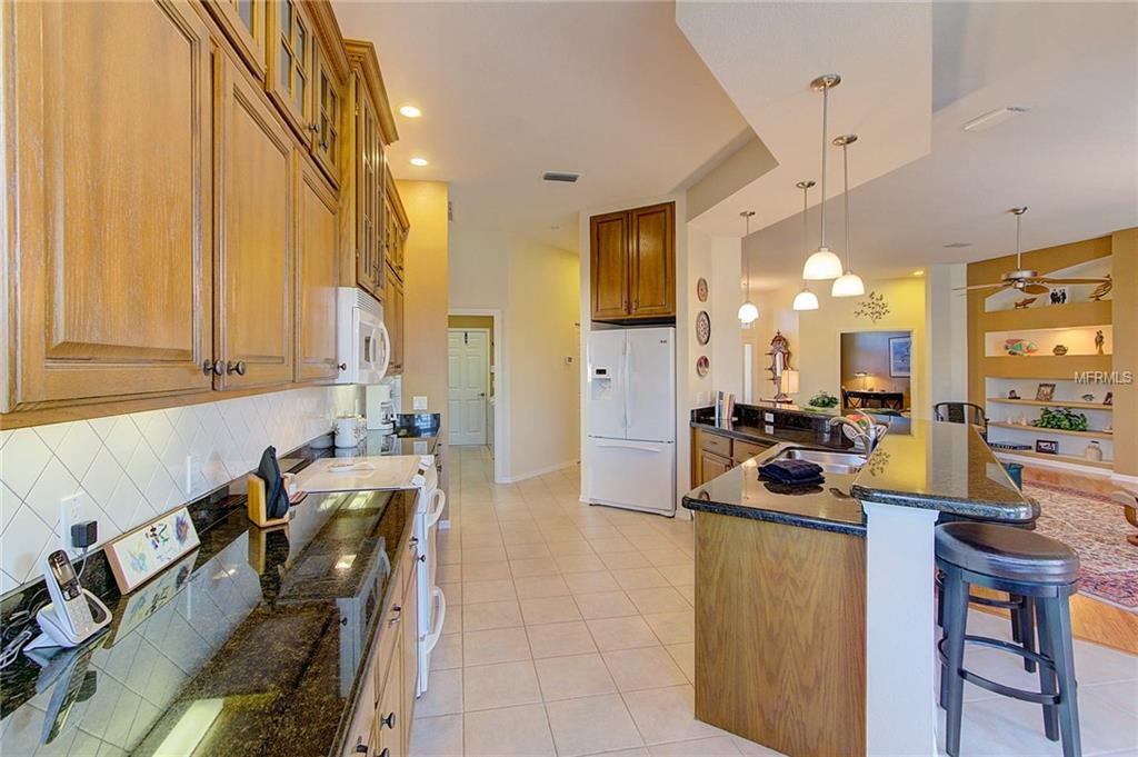 4810 76TH COURT E, BRADENTON, Florida 34203, 3 Bedrooms Bedrooms, 8 Rooms Rooms,2 BathroomsBathrooms,Residential,For sale,76TH,A4208531