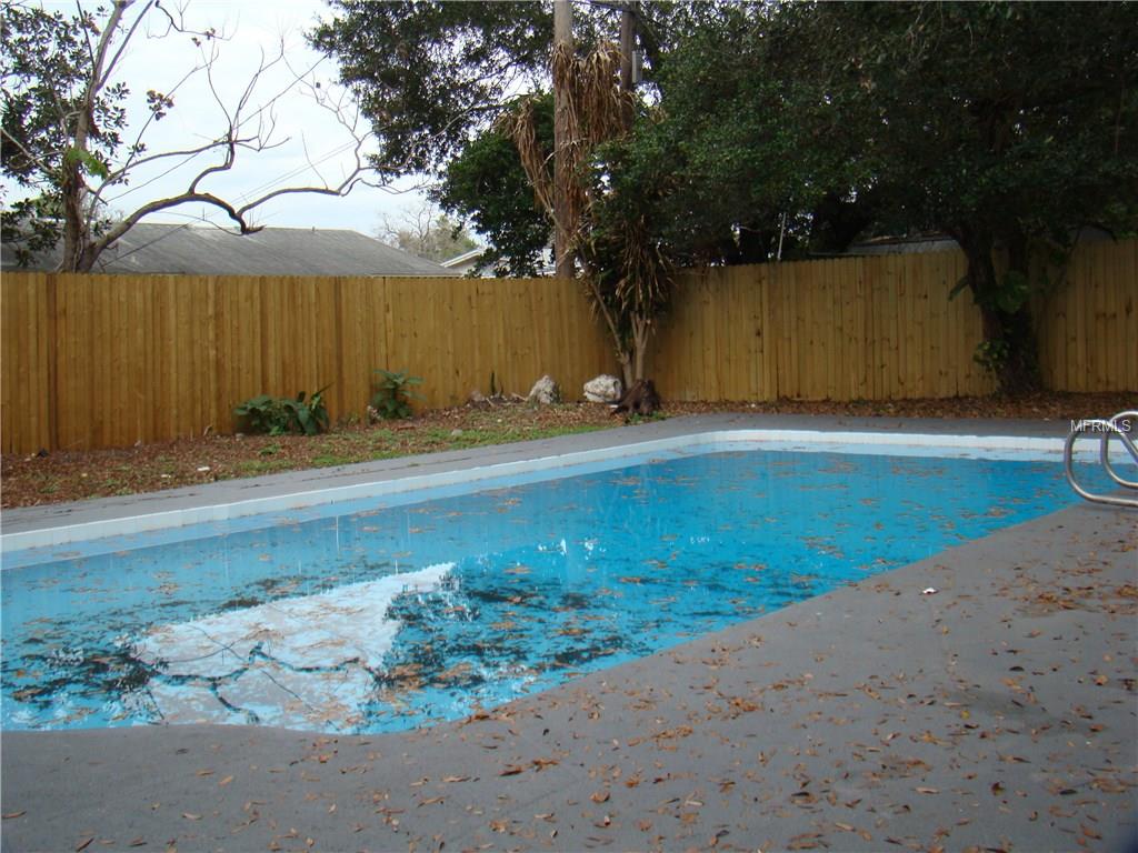 1005 KEATS AVENUE, ORLANDO, Florida 32809, 4 Bedrooms Bedrooms, 9 Rooms Rooms,2 BathroomsBathrooms,Residential,For sale,KEATS,O5561408