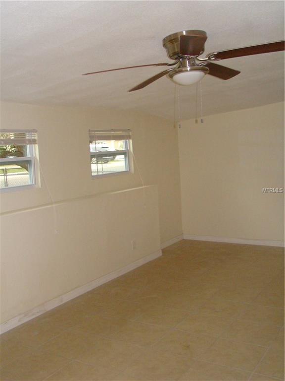 1005 KEATS AVENUE, ORLANDO, Florida 32809, 4 Bedrooms Bedrooms, 9 Rooms Rooms,2 BathroomsBathrooms,Residential,For sale,KEATS,O5561408