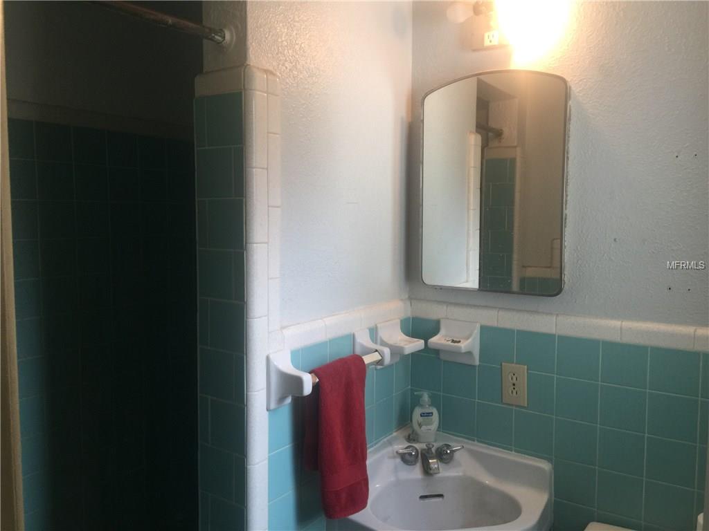 1503 AZALEA STREET, PLANT CITY, Florida 33563, 3 Bedrooms Bedrooms, 6 Rooms Rooms,2 BathroomsBathrooms,Residential,For sale,AZALEA,T2928439