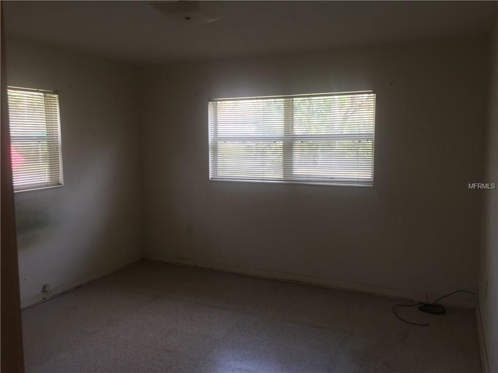 1503 AZALEA STREET, PLANT CITY, Florida 33563, 3 Bedrooms Bedrooms, 6 Rooms Rooms,2 BathroomsBathrooms,Residential,For sale,AZALEA,T2928439