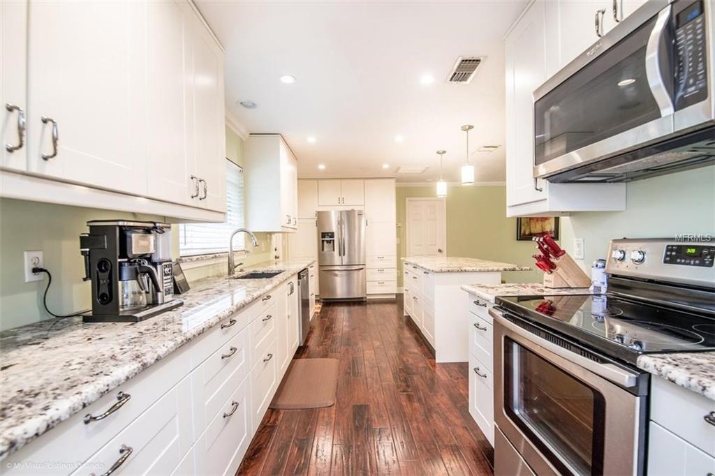 256 CAMBRIDGE DRIVE, LONGWOOD, Florida 32779, 4 Bedrooms Bedrooms, 7 Rooms Rooms,2 BathroomsBathrooms,Residential,For sale,CAMBRIDGE,O5561939