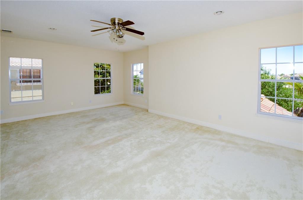 2245 CALLAWAY COURT, DAVENPORT, Florida 33837, 5 Bedrooms Bedrooms, 9 Rooms Rooms,4 BathroomsBathrooms,Residential,For sale,CALLAWAY,O5513847