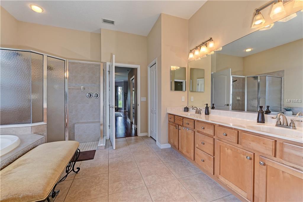 232 DOVE TRAIL, BRADENTON, Florida 34212, 5 Bedrooms Bedrooms, 12 Rooms Rooms,4 BathroomsBathrooms,Residential,For sale,DOVE,A4193824