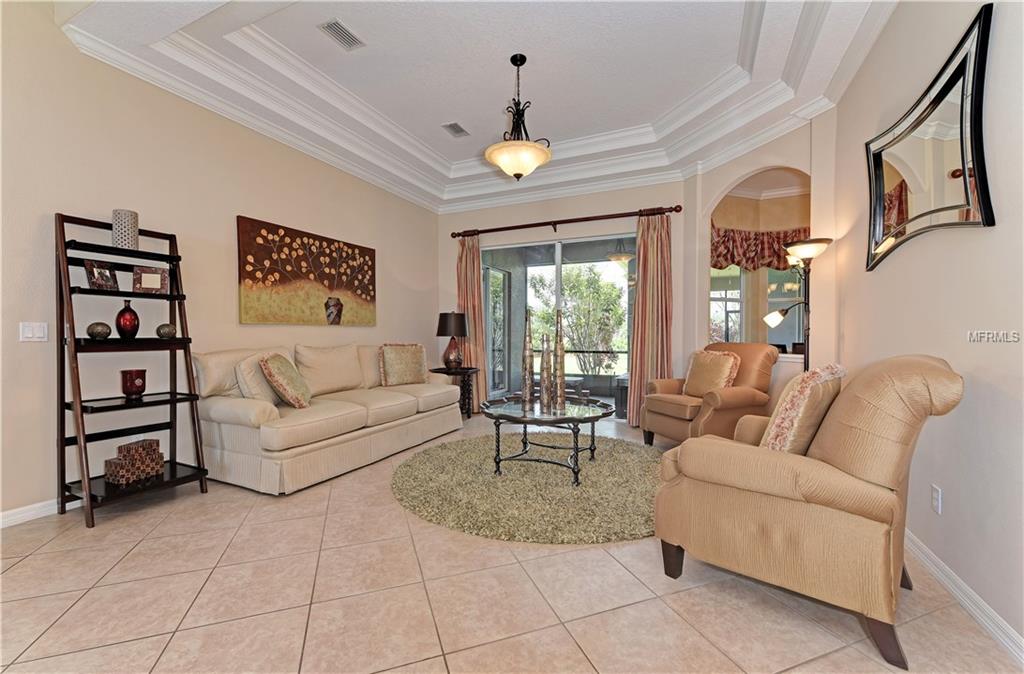 232 DOVE TRAIL, BRADENTON, Florida 34212, 5 Bedrooms Bedrooms, 12 Rooms Rooms,4 BathroomsBathrooms,Residential,For sale,DOVE,A4193824