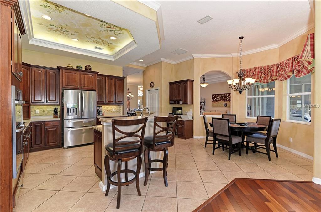 232 DOVE TRAIL, BRADENTON, Florida 34212, 5 Bedrooms Bedrooms, 12 Rooms Rooms,4 BathroomsBathrooms,Residential,For sale,DOVE,A4193824