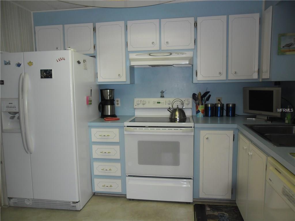 77 TANGLEWOOD DRIVE, PALM HARBOR, Florida 34684, 2 Bedrooms Bedrooms, 6 Rooms Rooms,2 BathroomsBathrooms,Residential,For sale,TANGLEWOOD,U7839070