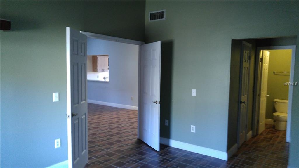 5813 BLUE DAHLIA WAY, ORLANDO, Florida 32807, 2 Bedrooms Bedrooms, 4 Rooms Rooms,2 BathroomsBathrooms,Residential,For sale,BLUE DAHLIA,O5553689