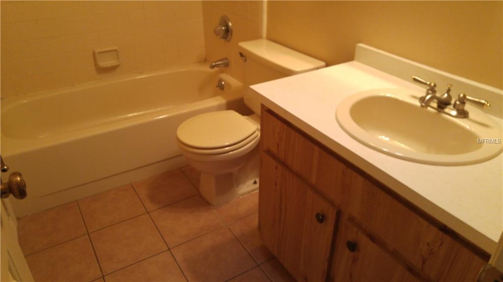 5813 BLUE DAHLIA WAY, ORLANDO, Florida 32807, 2 Bedrooms Bedrooms, 4 Rooms Rooms,2 BathroomsBathrooms,Residential,For sale,BLUE DAHLIA,O5553689