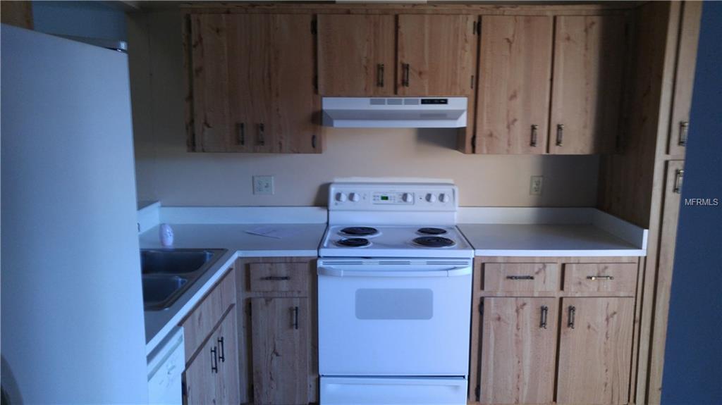 5813 BLUE DAHLIA WAY, ORLANDO, Florida 32807, 2 Bedrooms Bedrooms, 4 Rooms Rooms,2 BathroomsBathrooms,Residential,For sale,BLUE DAHLIA,O5553689