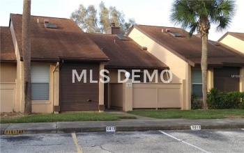 5813 BLUE DAHLIA WAY, ORLANDO, Florida 32807, 2 Bedrooms Bedrooms, 4 Rooms Rooms,2 BathroomsBathrooms,Residential,For sale,BLUE DAHLIA,O5553689