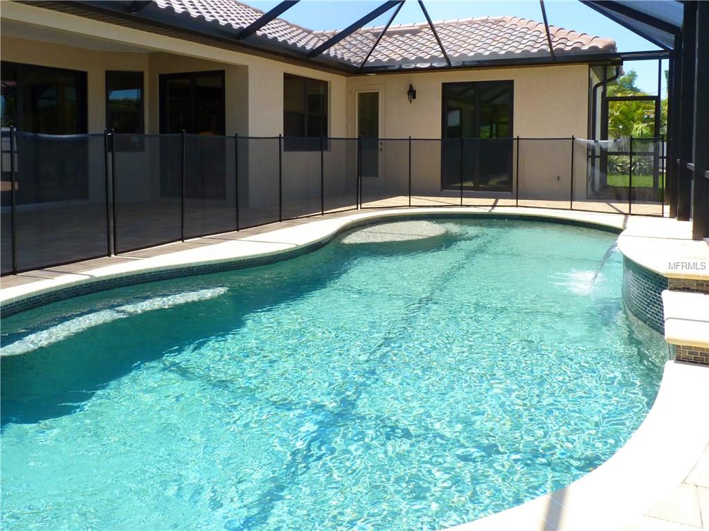 332 CORAL STREET, VENICE, Florida 34285, 3 Bedrooms Bedrooms, 8 Rooms Rooms,2 BathroomsBathrooms,Residential,For sale,CORAL,N5915751