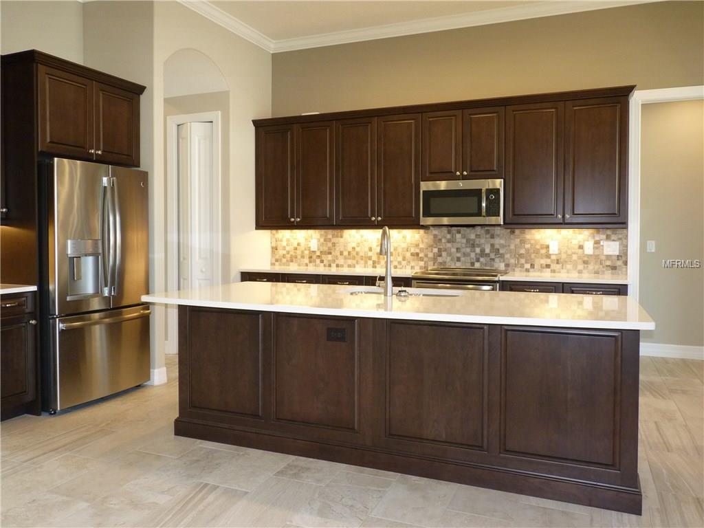 332 CORAL STREET, VENICE, Florida 34285, 3 Bedrooms Bedrooms, 8 Rooms Rooms,2 BathroomsBathrooms,Residential,For sale,CORAL,N5915751