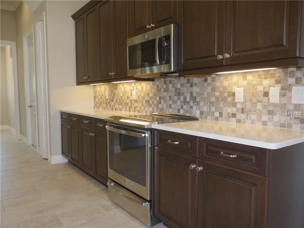 332 CORAL STREET, VENICE, Florida 34285, 3 Bedrooms Bedrooms, 8 Rooms Rooms,2 BathroomsBathrooms,Residential,For sale,CORAL,N5915751