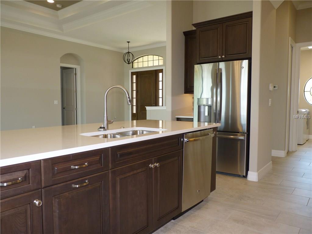 332 CORAL STREET, VENICE, Florida 34285, 3 Bedrooms Bedrooms, 8 Rooms Rooms,2 BathroomsBathrooms,Residential,For sale,CORAL,N5915751